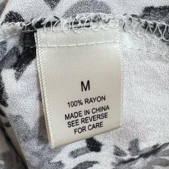 black and white floral print - Picture 4 of 5